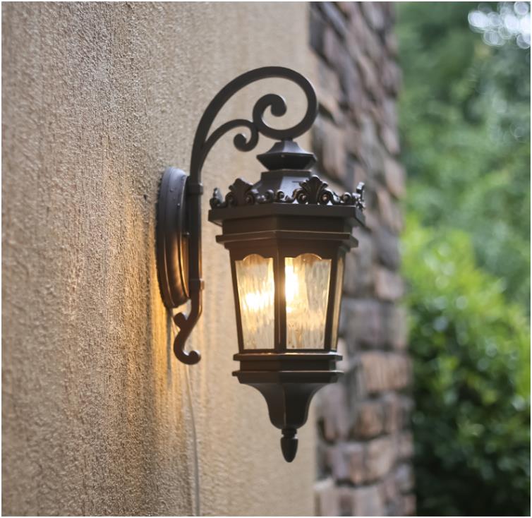 Mount Sconce Black Metal Outdoor Classical Wall Light Fiftures with Clear Glass